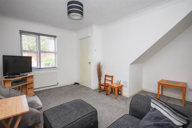 11, Rye Close, Rushden photo 2
