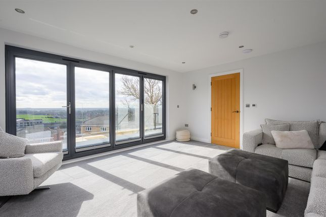 4, Western View, York photo 2