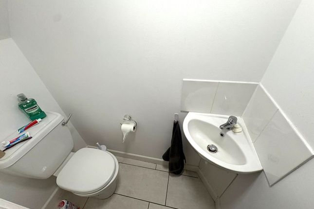 36 Marlborough Road, Swansea photo 5