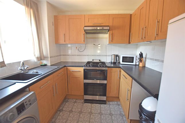 30, Downlands Way, Cardiff photo 4