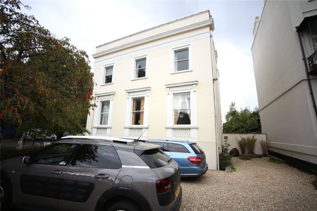Garden Flat,, Camden Lodge, Clarence Road, Cheltenham photo 2