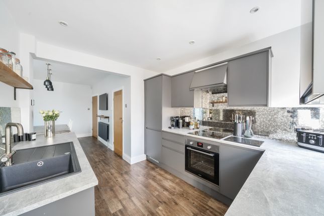 4, Wharfedale Place, Harrogate photo 2