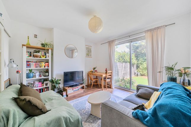 27, Barriedale, London photo 2