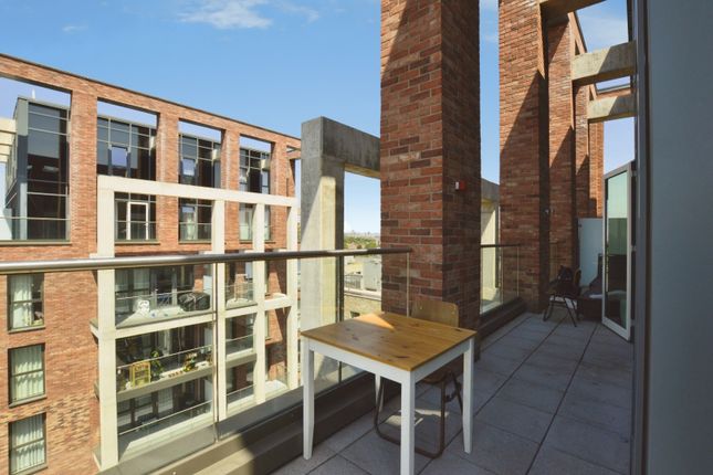 Flat 65, Sealey Tower, 26, Thunderer Street, London photo 5