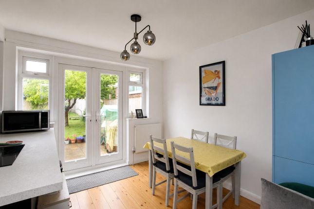 17, Binhay Road, Yatton photo 3