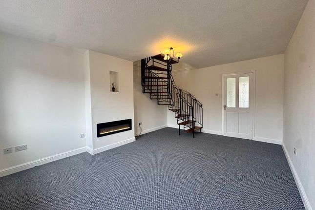 6, Snowdon Close, Loughborough photo 3