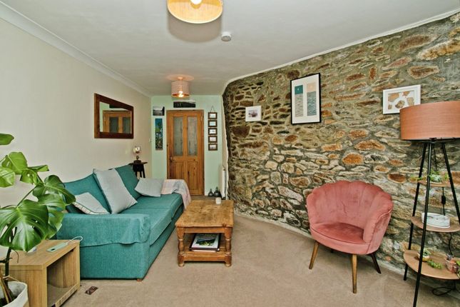 Flat 2, 14, Broad Street, Cornwall photo 2