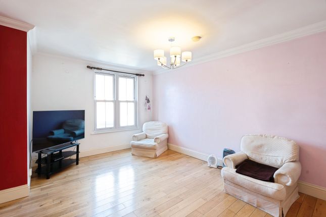 Flat 6, Lilliput Court,, The Broadway, Isle of Wight photo 4