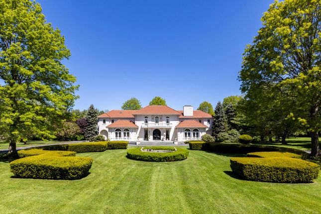 Equestrian property for sale in 23 Old Westbury Road, Old Westbury, New York, 11568, Usa