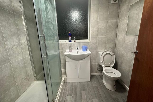 2 Bedroom, 26, Waveley Road, Coventry photo 5