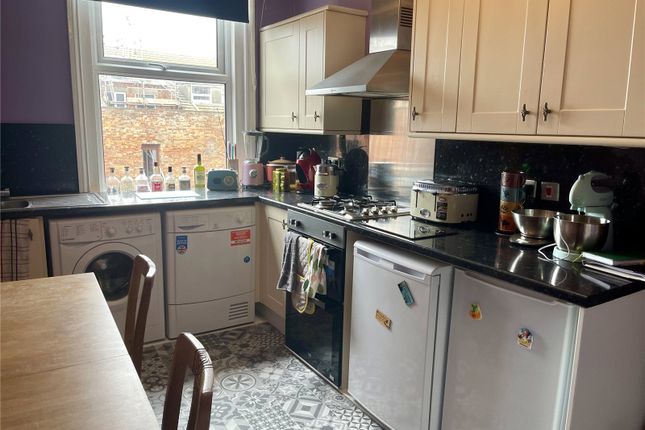 Flat 3, 2, Marlborough Terrace, East  Yorkshire photo 4
