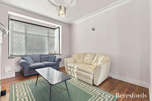 Southern Way, Romford photo 4