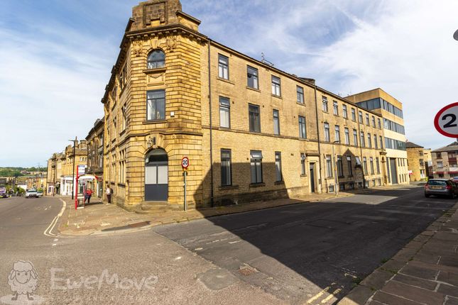 Flat for sale in King Cross Street Flat 54, Courier House, Halifax