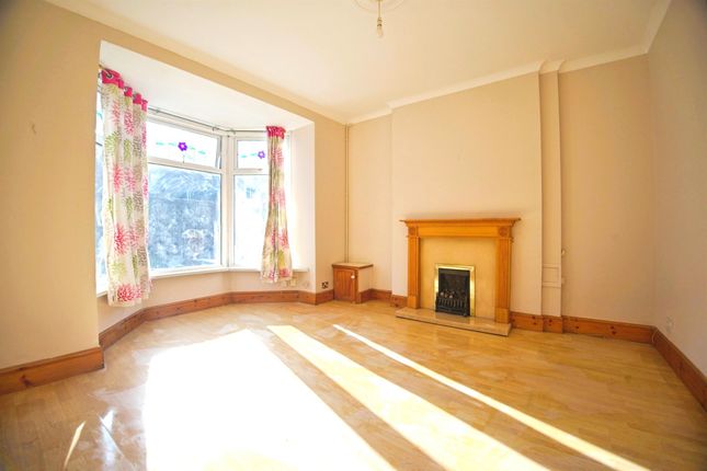 4, Grongaer Terrace, Pontypridd photo 2