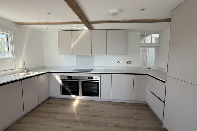 Flat 3, West Lawn, Sandgate Esplanade, Folkestone photo 5