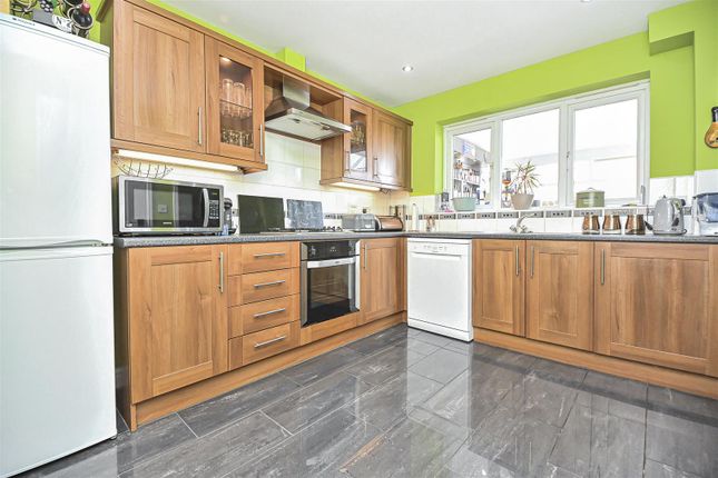 3, Crompton Way, Lowton photo 4