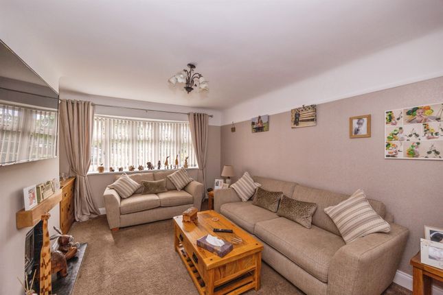 50, Kings Mede, Waterlooville photo 2