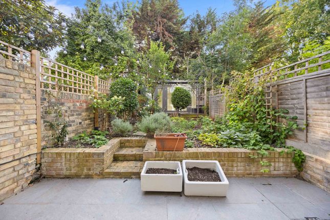 26, Woodstock Road, London photo 3