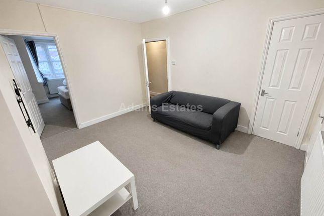 Flat 1, St Georges Road, Reading photo 2