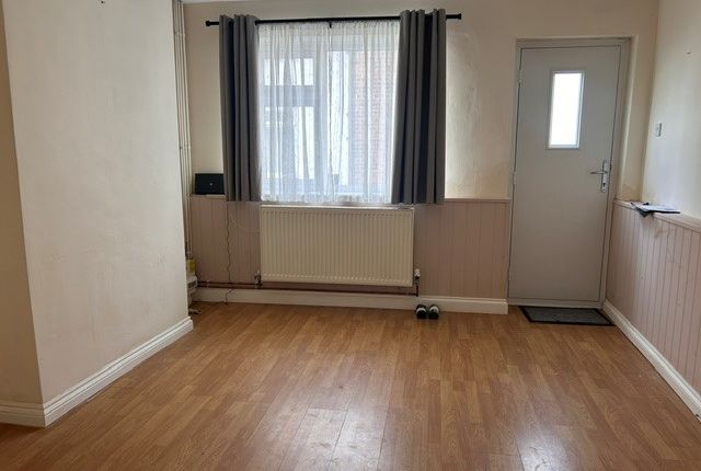 21, Seagate Terrace, SPALDING photo 4
