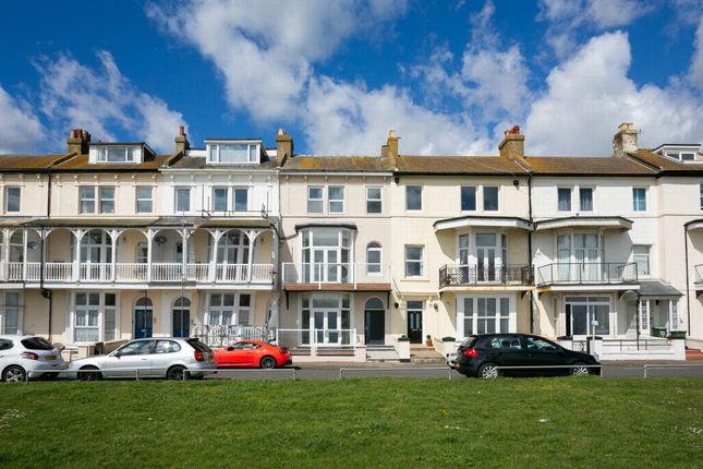 Thumbnail Flat for sale in Marine Parade, Hythe