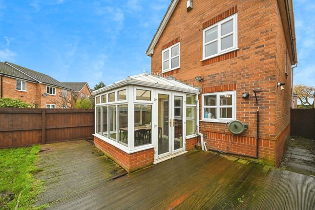 6, Stewerton Close, Warrington photo 2