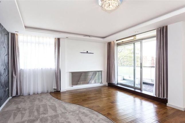 Flat for sale in Century Court, Grove End Road, St John's Wood