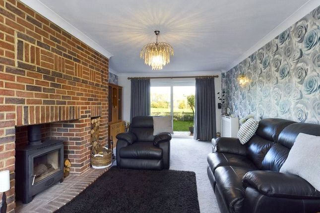 1, Barchester Way, Kent photo 3