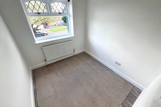 Detached house to rent in Dovedale Road, Ettingshall Park, Wolverhampton