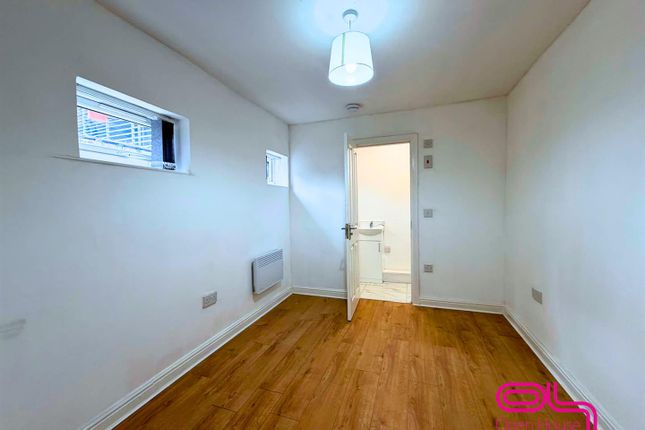 Flat 2, 66, St. Georges Road, Bolton photo 3