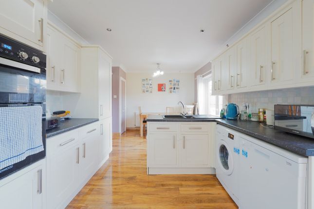 5, Sharphill Road, Nottingham photo 4