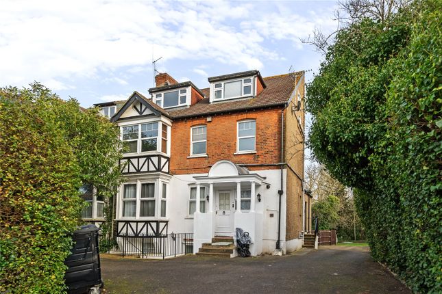 2-bed flat on Flat 3, 29, The Ridgeway, Enfield, £325,000