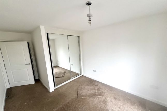 Flat to rent in Little Brights Road, Belvedere