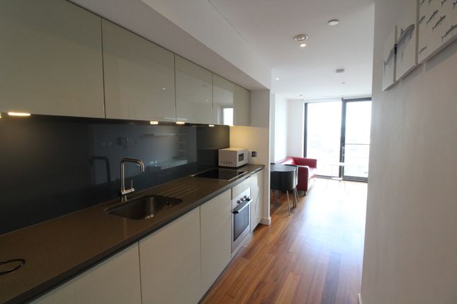 Flat to rent in City Lofts, St Pauls Square, Sheffield