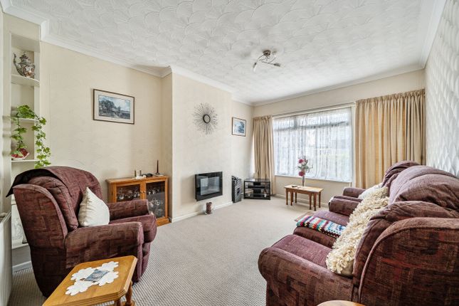 54, Weedon Road, Swindon photo 2