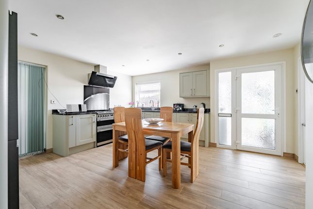 19 Waveney Heights, Diss photo 4