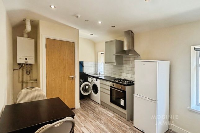 Flat 3, 6, Cyril Crescent, Cardiff photo 2