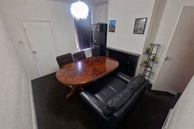 74 Luther Street, Leicester photo 4
