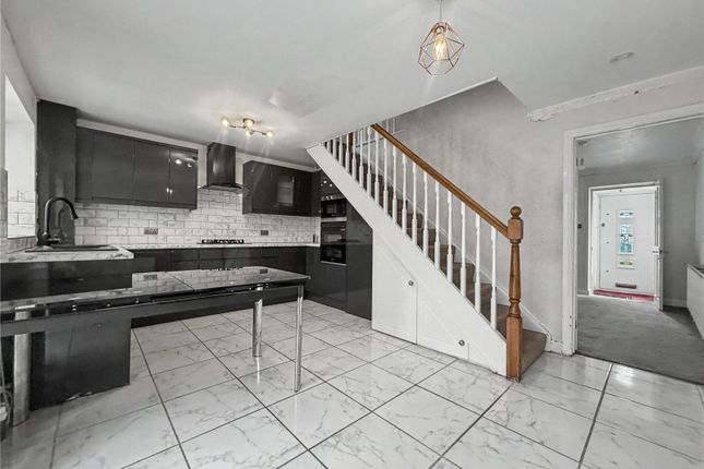 232, Mierscourt Road, Gillingham photo 4