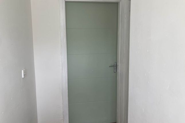 First Floor, No.   Bicknell Croft, Birmingham photo 2
