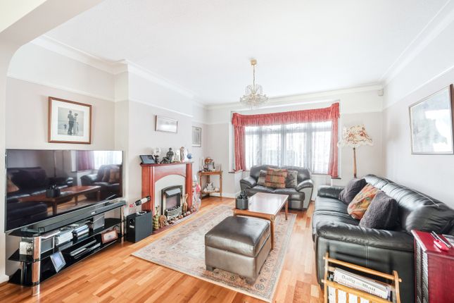71, Maycross Avenue, Morden photo 4
