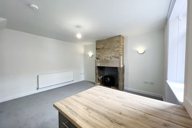 Cottage to rent in Marsh, Honley, Holmfirth