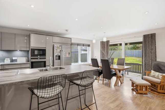 21 St. Serfs Place, Auchterarder photo 2