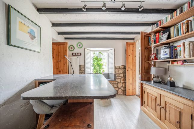 Poltip Cottagewa,, Lanlivery, Bodmin photo 4