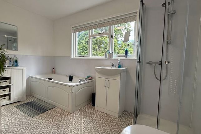 Four-Piece Bathroom