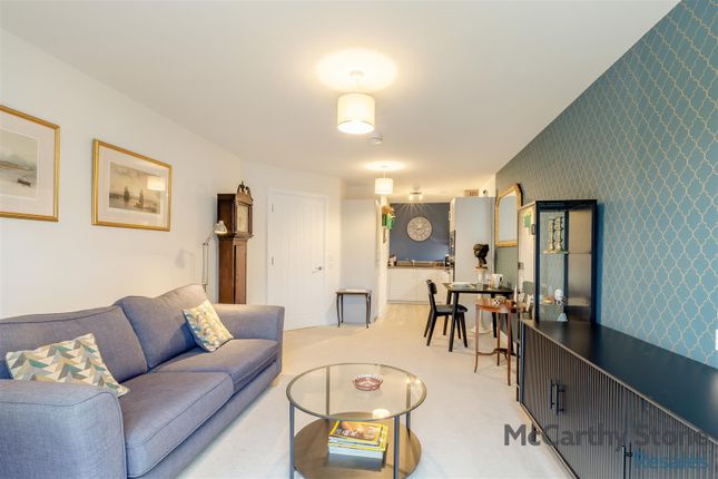 3 Bluebell House, Barnsdale Drive, Milton Keynes photo 4