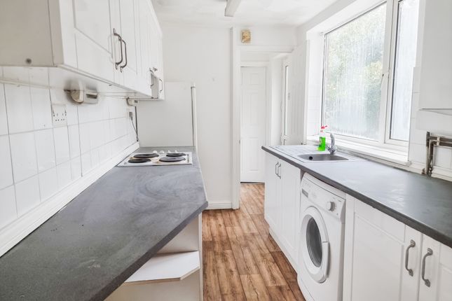 61 Hibbert Street, Luton photo 4
