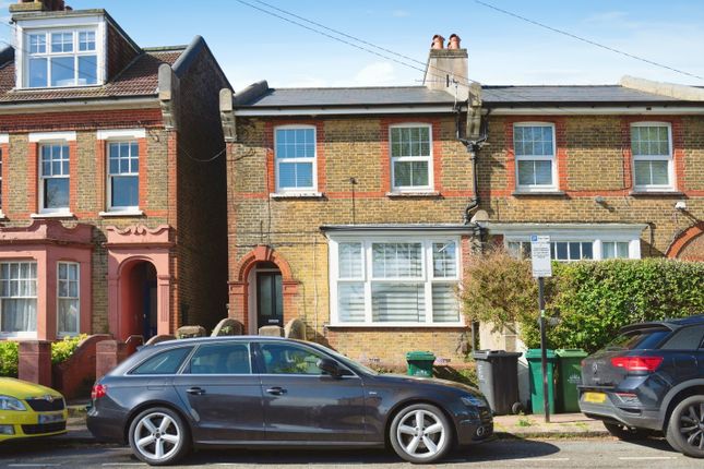 Thumbnail Flat for sale in Inwood Crescent, Brighton, East Sussex