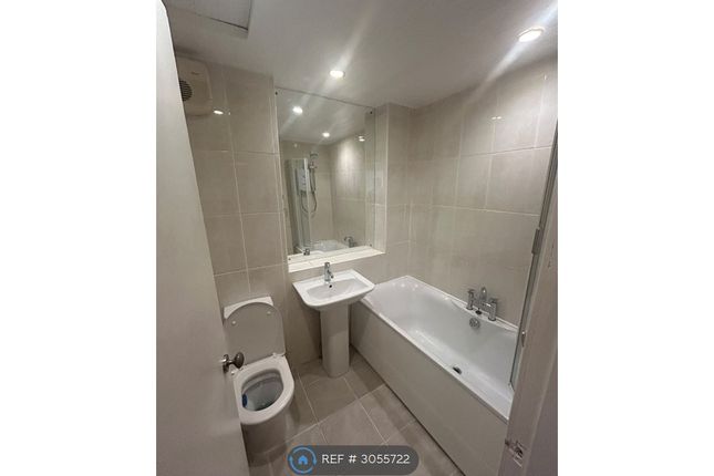 A Renfield St, Renfrew photo 5