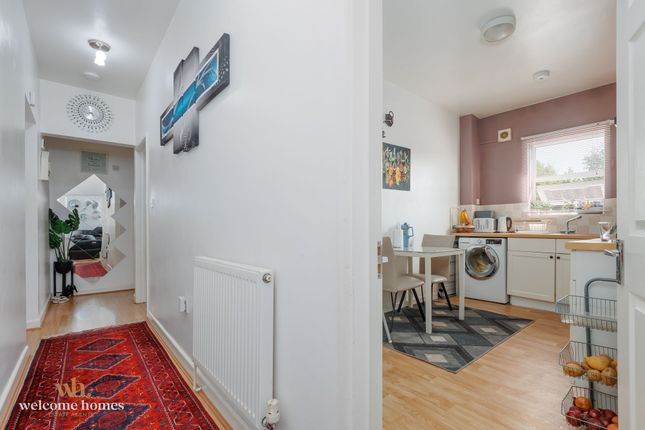 107b Malmesbury Park Road, Bournemouth photo 4